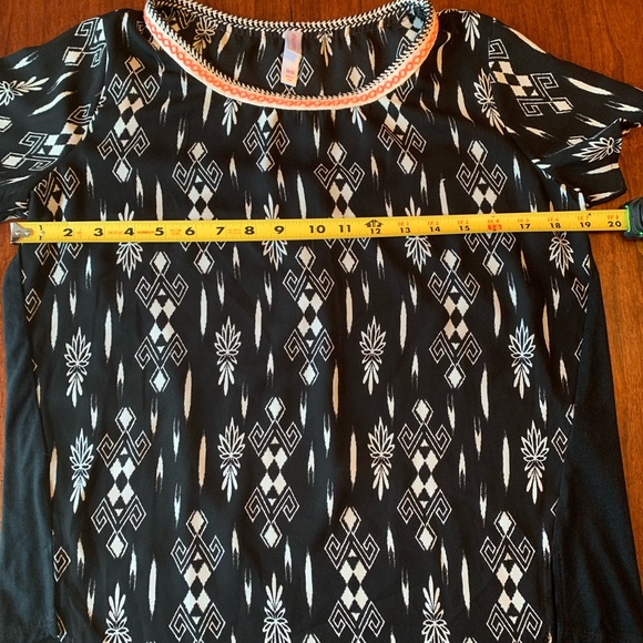 Women’s Xhilaration top - Medium - Picture 8 of 9